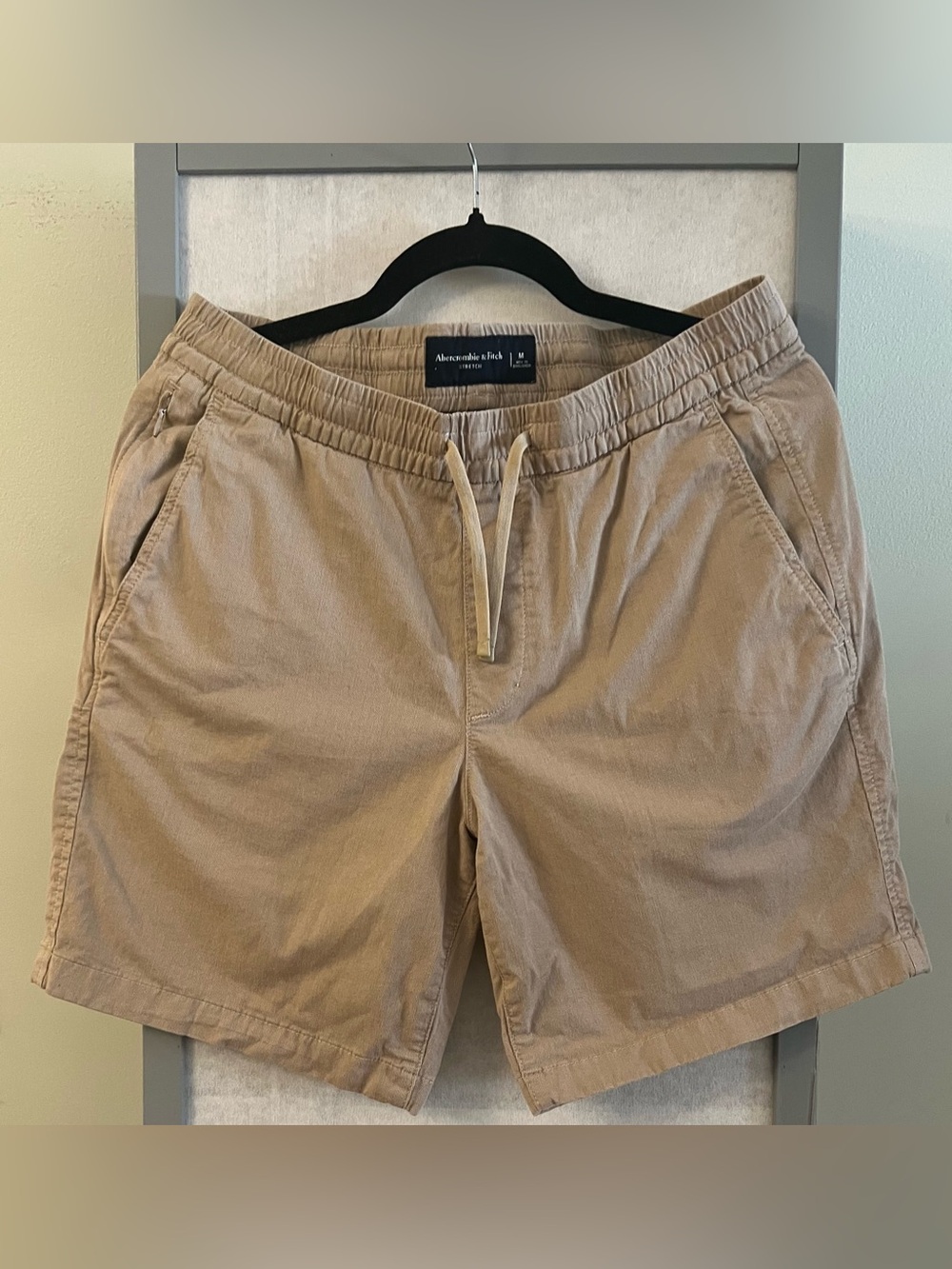 Abercrombie Fitch Men's Pull On Shorts Medium Beige Drawstrings Pockets 7.5inch